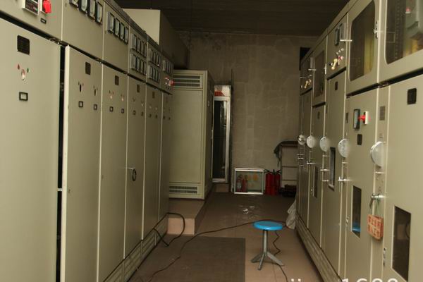 西乡塘防尘开关柜 性能稳定低压抽屉式配电柜-电